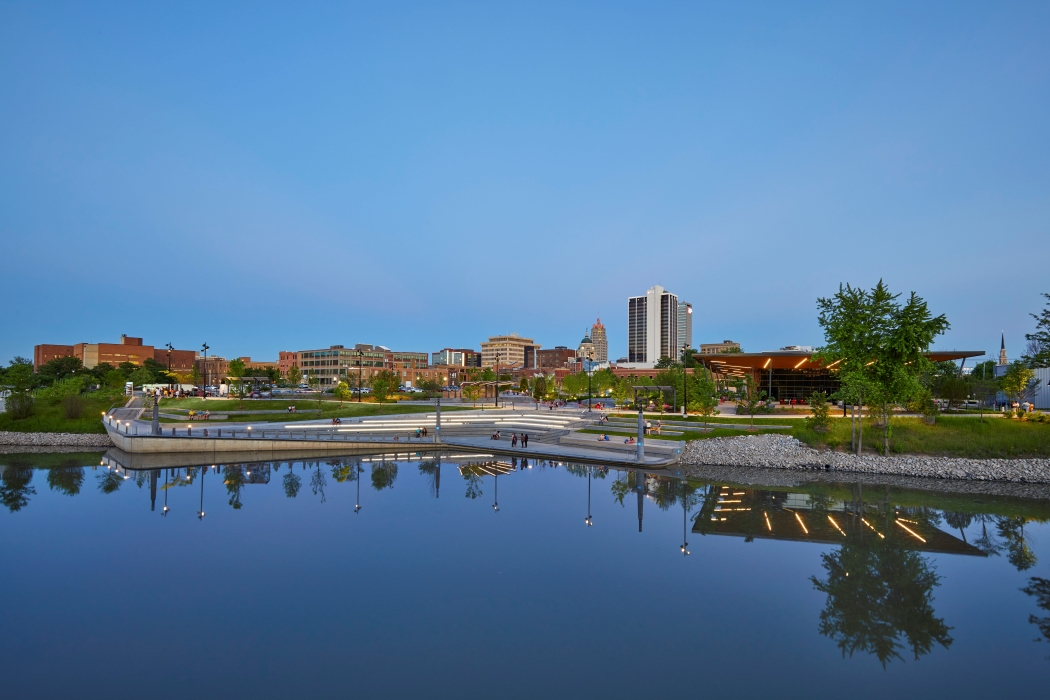 Promenade Park – 2021 ULI Americas Awards for Excellence Winner | ULI ...